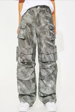 Fashion Nova Women's Harvey Cargo Pants XS Gray faux leather Pockets Button