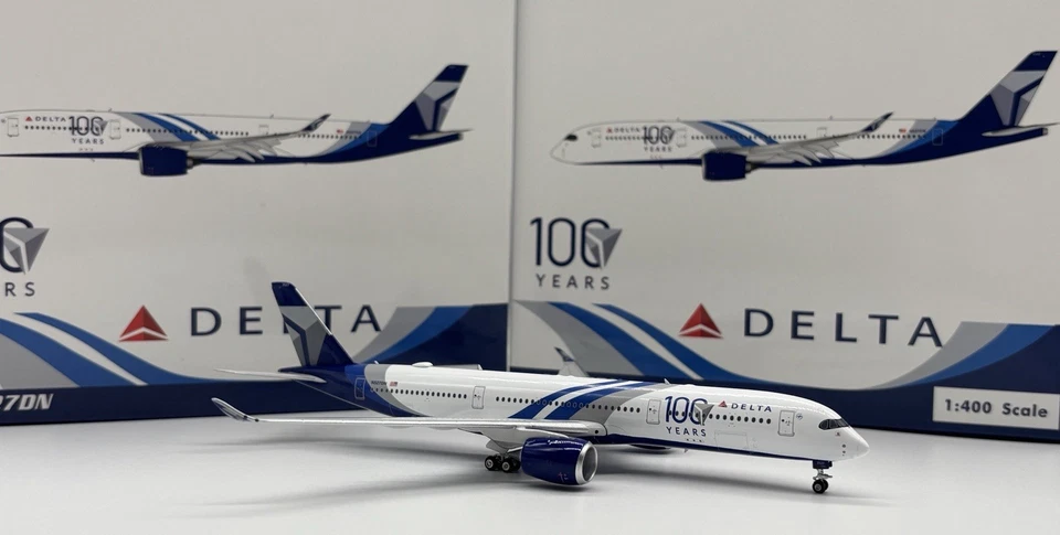 Delta Air Lines A350-900 "100th Aniversary " N527DN 1:400 Scale 04641 Phoenix - Image 3 of 4