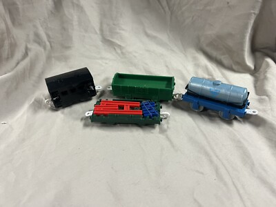 Thomas Engine Trackmaster Lot of 4 Cargo Cars Caboose, Flat Bed Water Tanker