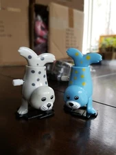 Rich Frog lot of 6 wind up toys! Handstand Seals!