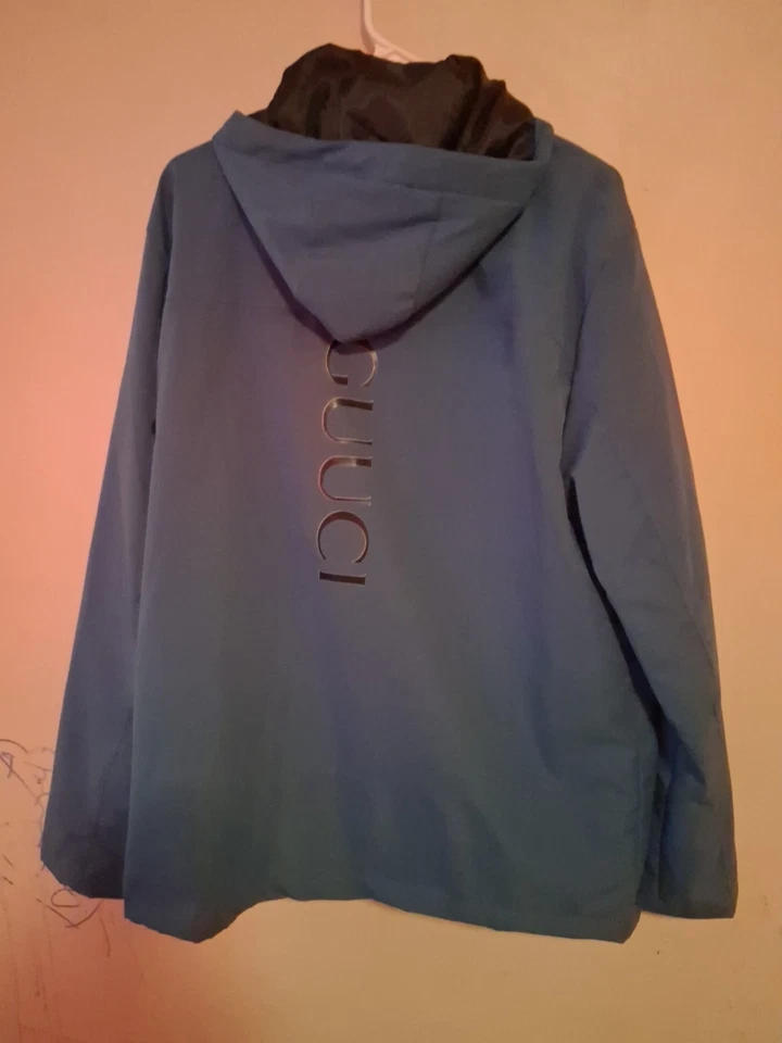 Abrigo Gucci azul marino Foto 3 de 3