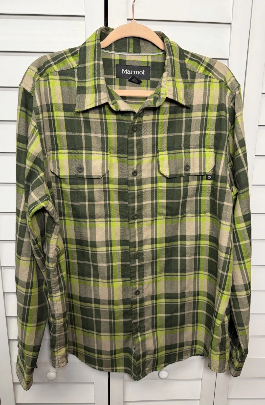 Marmot Plaid Long Sleeve Button Down Shirt Outdoor Hiking Men’s Size Large
Opens in a new window or