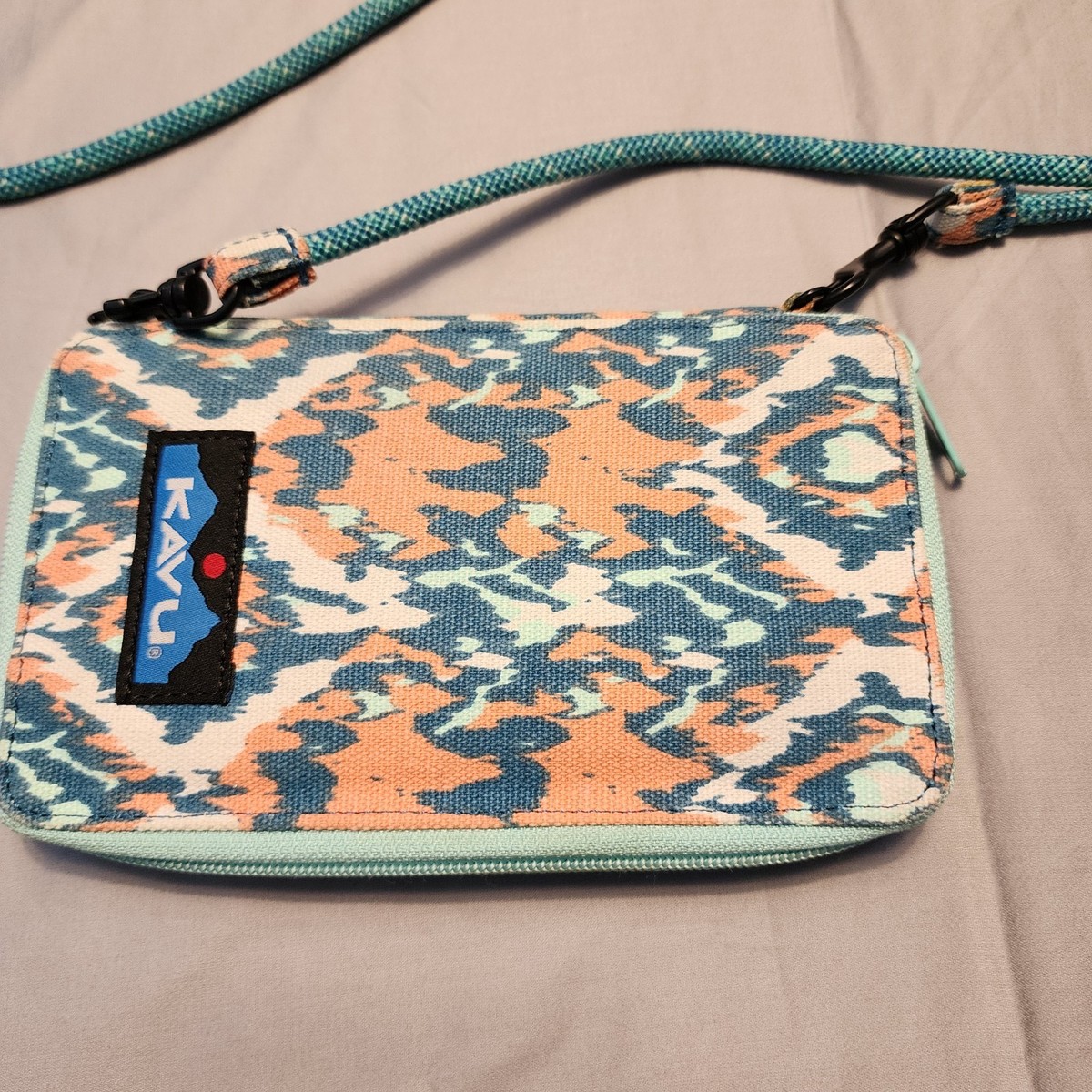 Kavu Black Sling Bag with Cream & Black Geometric Wallet 923_SUNRAYS_L1_2x3_d697f349-  main image 2