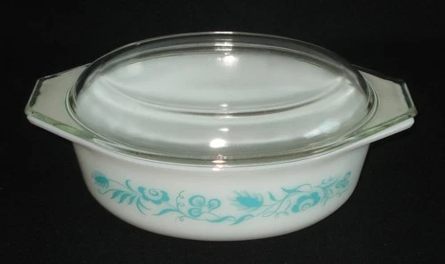 PYREX - 1 1/2 QT. - #043 Turquoise on White MEADOW Decorator Casserole & Lid