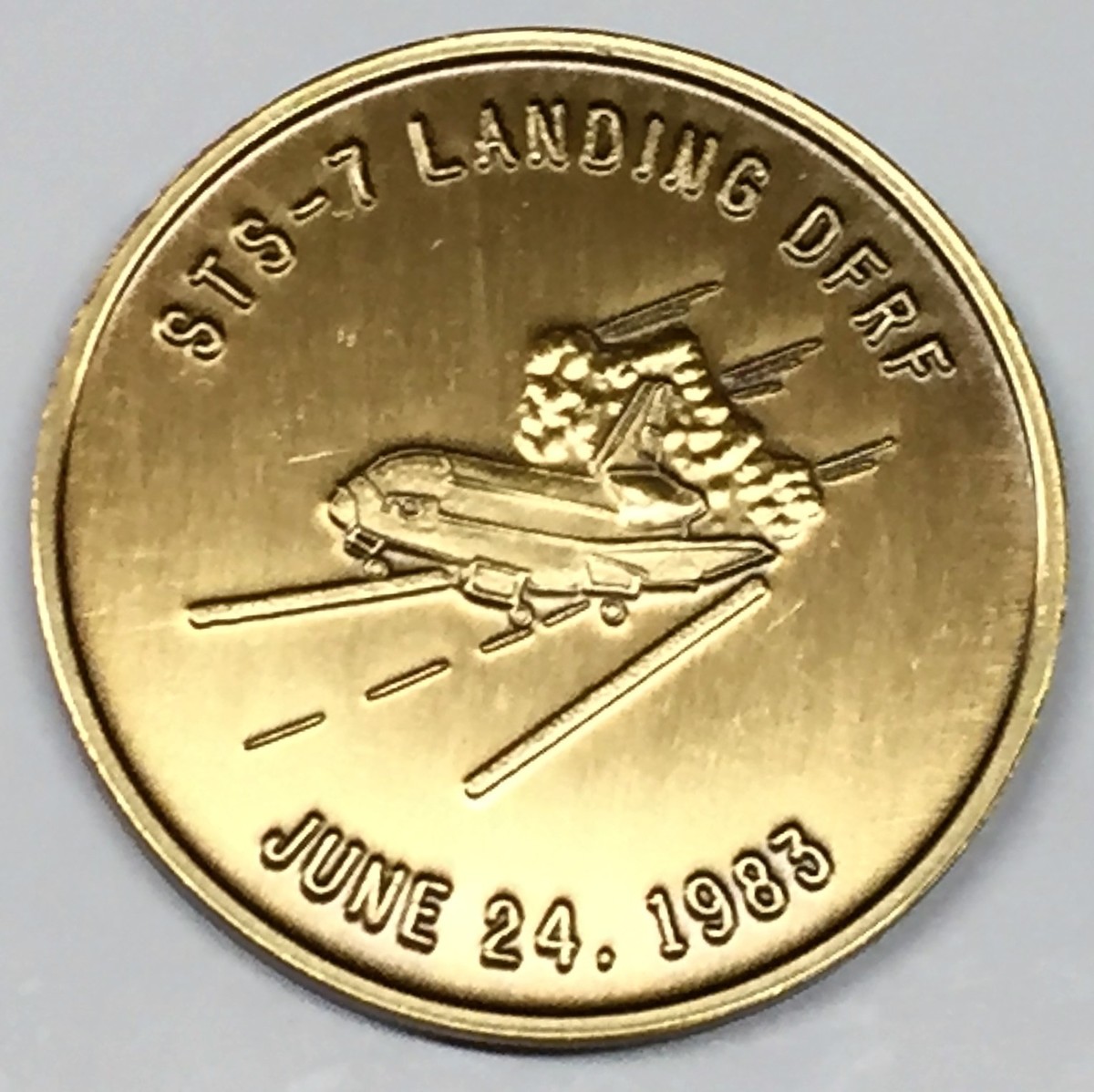 N007 NASA SPACE SHUTTLE COIN / MEDAL, CHALLENGER, STS-7, 1st