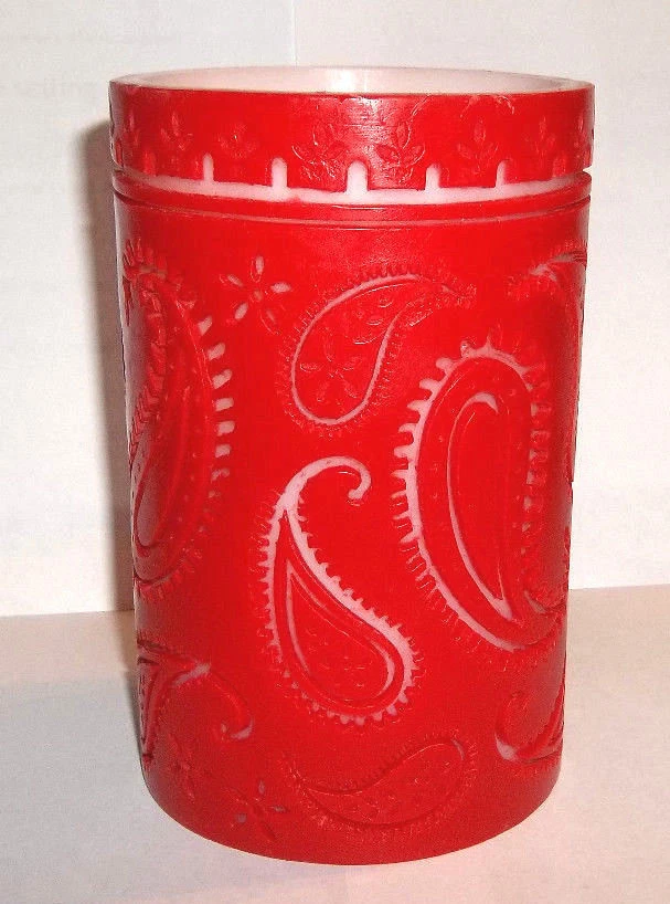 Bath & Body Works ~ Vela luminaria roja de 6" Foto 4 de 4