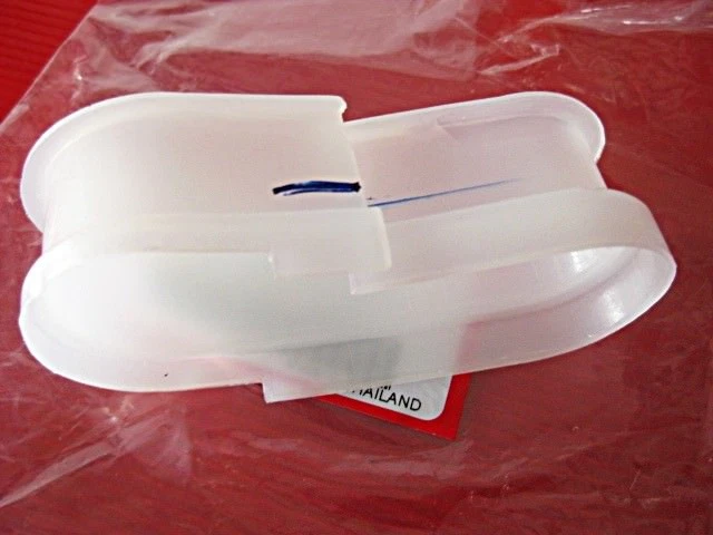 Fit HONDA C92 C95 CA95 CB92 CA160 DRIVE CHAIN CASE NOS. WHITE #bi2319# Foto 3 de 4