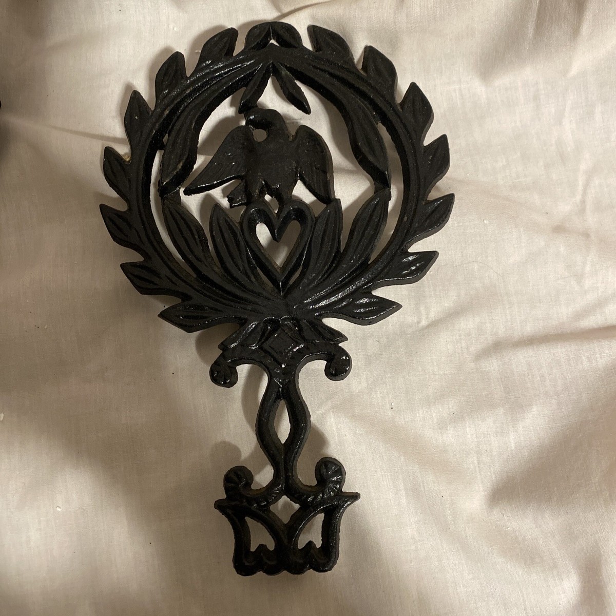 cast iron trivet vintage JZH 1949 Eagle In Laurel Leaf | eBay