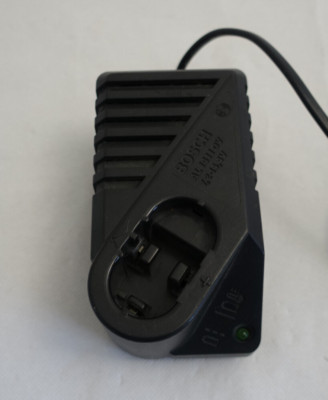 Bosch AL1411 DV, Akku Ladegerät, Akkuladegerät, Ladegerät, für7,2 - 14,4V Akkus