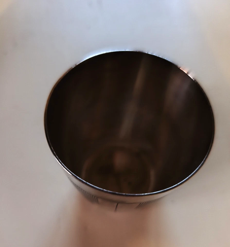 Timbale gobelet - Art Déco -Argent massif -  Poinçon Minerve - 86 grammes. - Photo 3/4