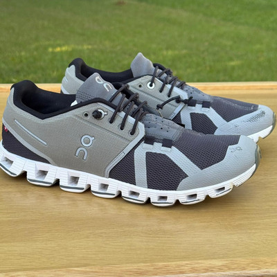 On - Cloud 5 - Running Shoes - Sz: Womens 9  - Gray & Dark Gray *Read*