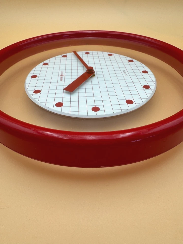 Vintage Howard Miller Postmodern Wall Clock Memphis Floating Check Face Red Rim - Image 4 of 4