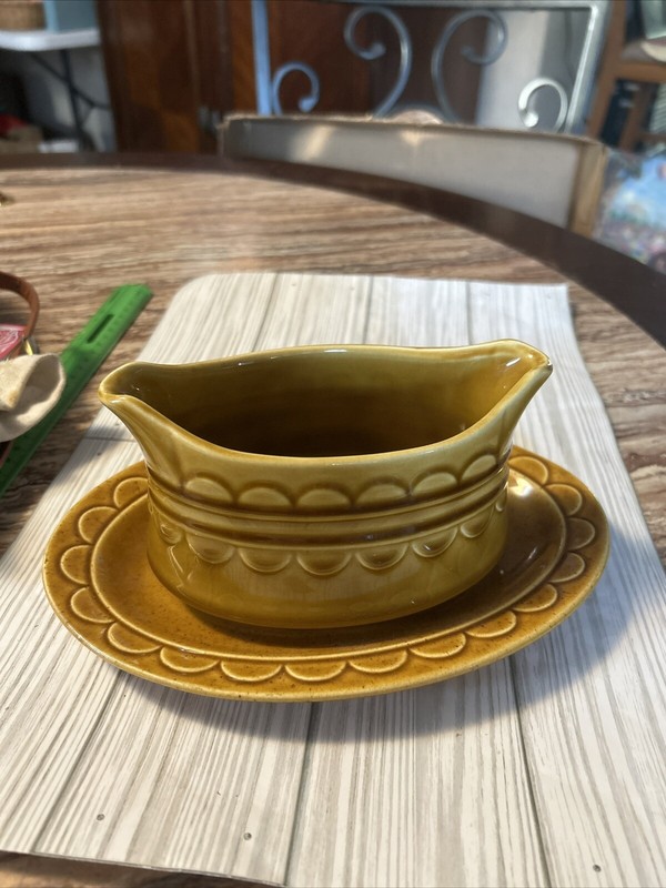 Vintage Brown Glaze Pottery Double Spout Gravy Boat And Under Plate