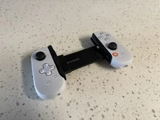 PlayStation Backbone Lightning Cable iOS