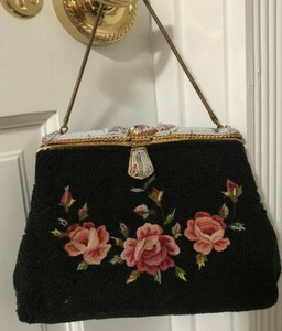 vintage needlepoint bolsa