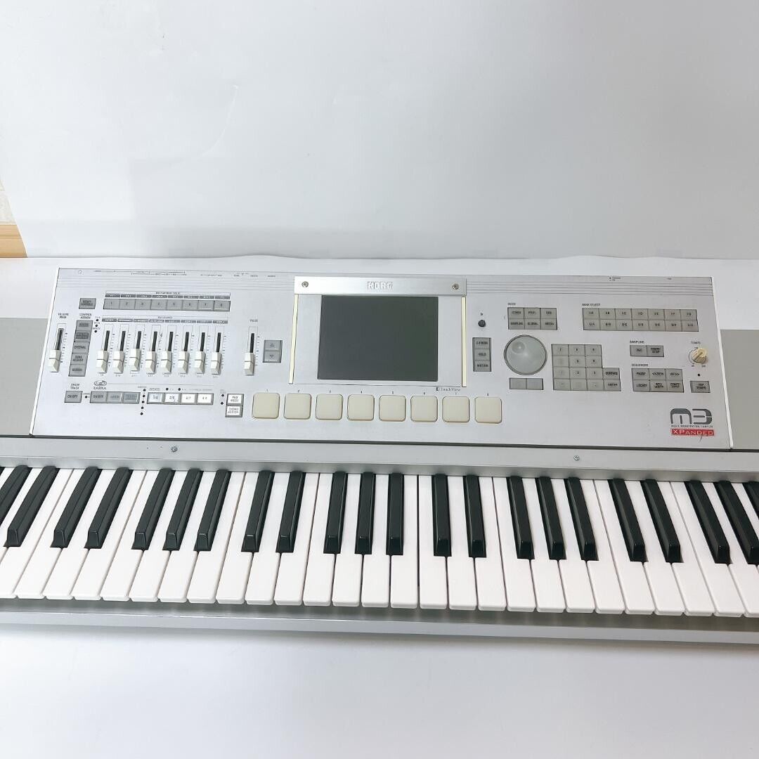 KORG M3-73 73-keys Xpanded Synthesizer M3 XP Excellent KORG M3-73 73-keys Xpanded Synthesizer M3 XP Excellent