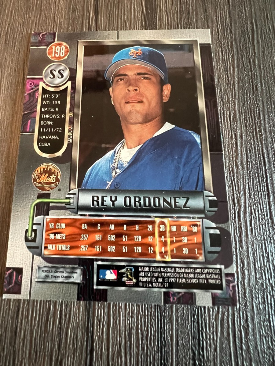 1997 Fleer Metal Universe Baseball Card #198 Rey Ordonez RC