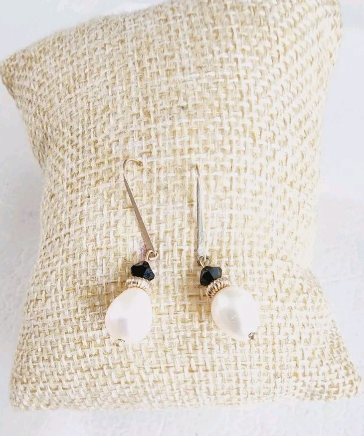 ZZ SARDELI 418 SIGNED 10 K GOLD FRESHWATER PEARL DROP