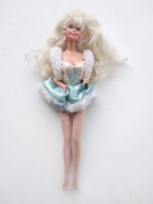 1966/1976 Barbie Winter Holiday Christmas Snow Clothed Princess