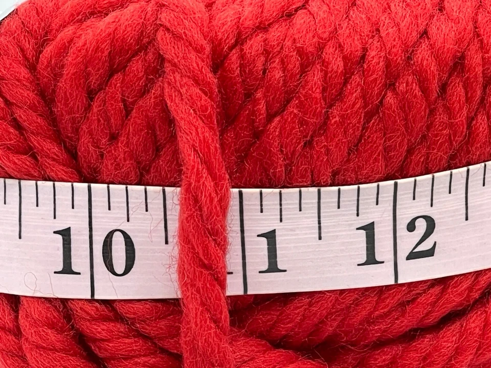 Hilo rojo Merino XL 77069 hielo 100 % lana merino súper voluminoso 100 gr 32yds Foto 4 de 4