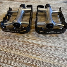 Vintage Power grips Platform Pedals - 9/16 Thread - MTB/Road/Hybrid - FREE SHIP