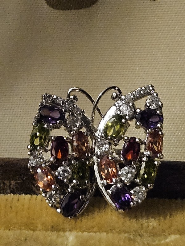 Sterling Silver Antique Ring with Purple Gems and Butterfly Design Size 7