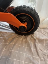 Kukirin g3 e scooter. 52v 18 ah battery. 1200 watt moter. lasts for 35 miles. 