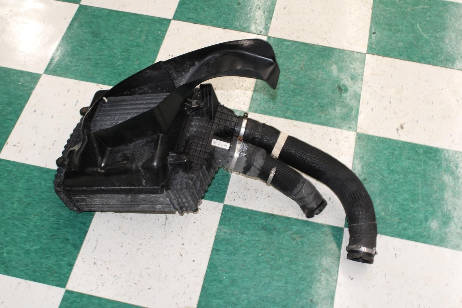 14-20 GHIBLI 3.0L Twin Turbo Driver LH Left Air Intake Intercooler OE Duct Hoses
