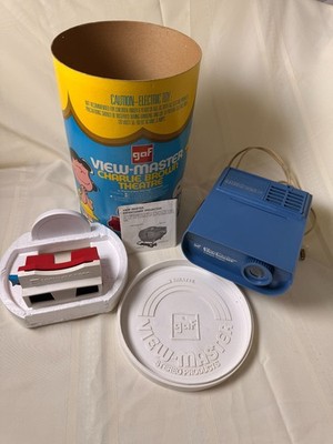 Vintage 1974 GAF Snoopy Peanuts Charlie Brown Theater View-Master Set Nice Clean
