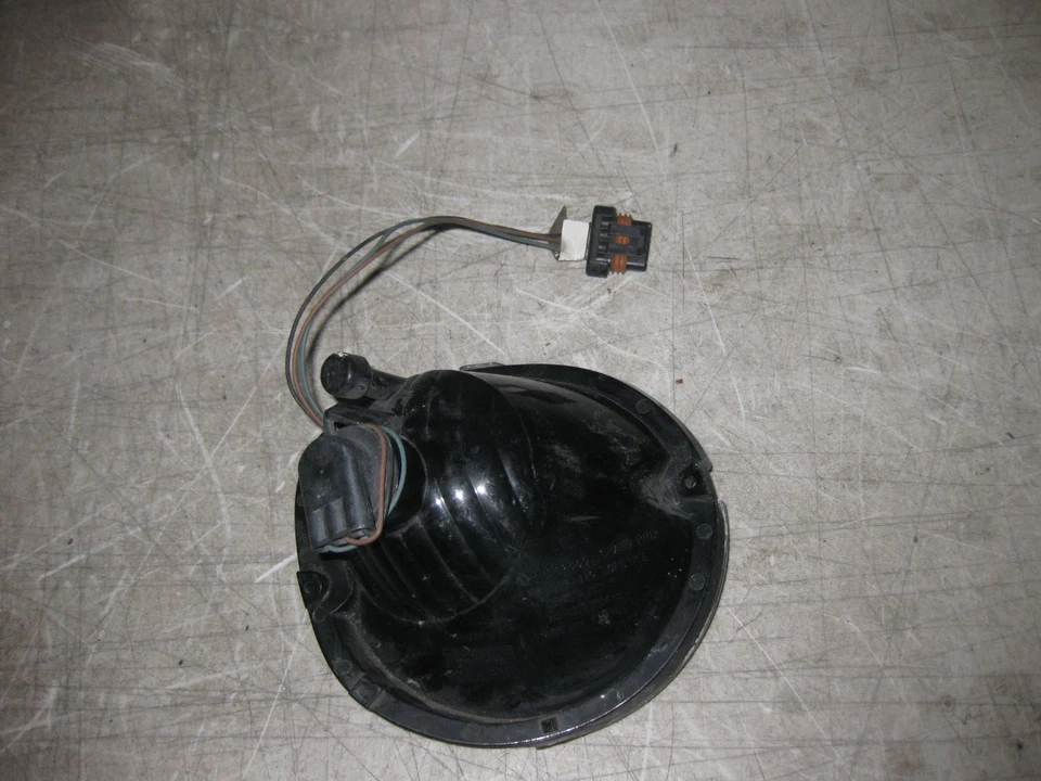 2006-2008 PONTIAC GRAND PRIX BASE FABRICANTE DE EQUIPAMENTO ORIGINAL MOTORISTA ESQUERDO LH FAROL DE NEBLINA DE FÁBRICA - Imagem 3 de 4