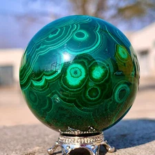 143G  Natural glossy Malachite Ball transparent cluster rough mineral sample