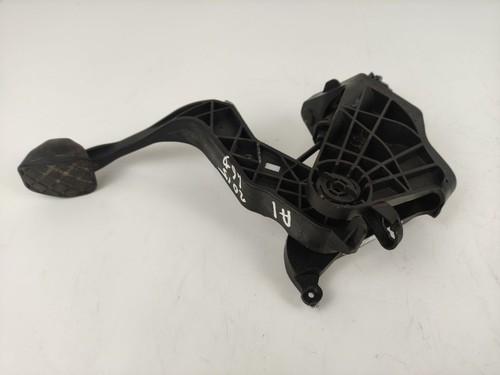 2015 AUDI A1 8XA, 8XF CLUTCH PEDAL 6R0 721 117