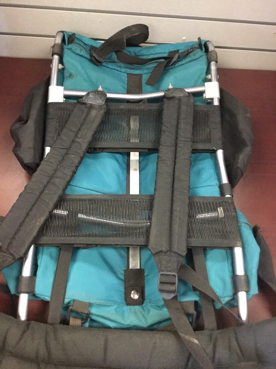 25l hiking backpack INOXTO 25L Hydration Hiking Backpack with 3L Water Bladder and Rain Cover White / One size
