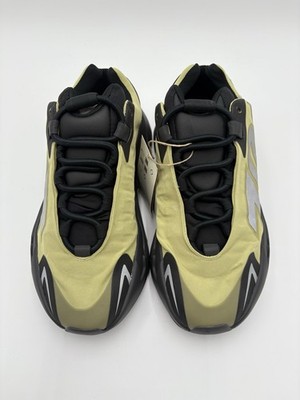 adidas gazelle silver green womens adidas Yeezy Boost 700 MNVN Metallic
