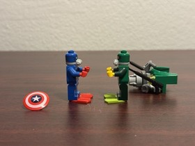 LEGO Marvel Super Heroes 76048 Iron Skull Sub Attack W/Box+Instructions - 2 figs