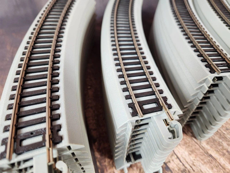 Bachmann 44580A HO Scale 18" Radius Curved Track-Bulk (50 Pcs) FREE SHIPPING! - Image 4 of 4