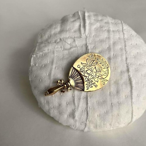 Vintage Victorian Engraved Hand Mirror Gold Tone Brooch