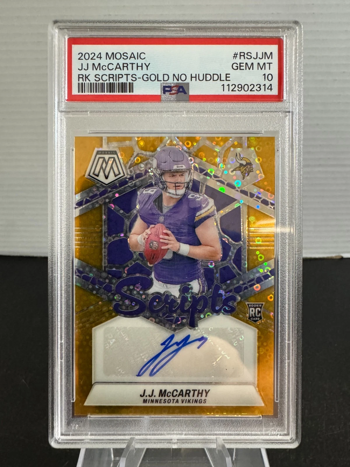 JJ McCarthy Panini Mosaic Rookie Scripts #RSJJM Gold No Huddle