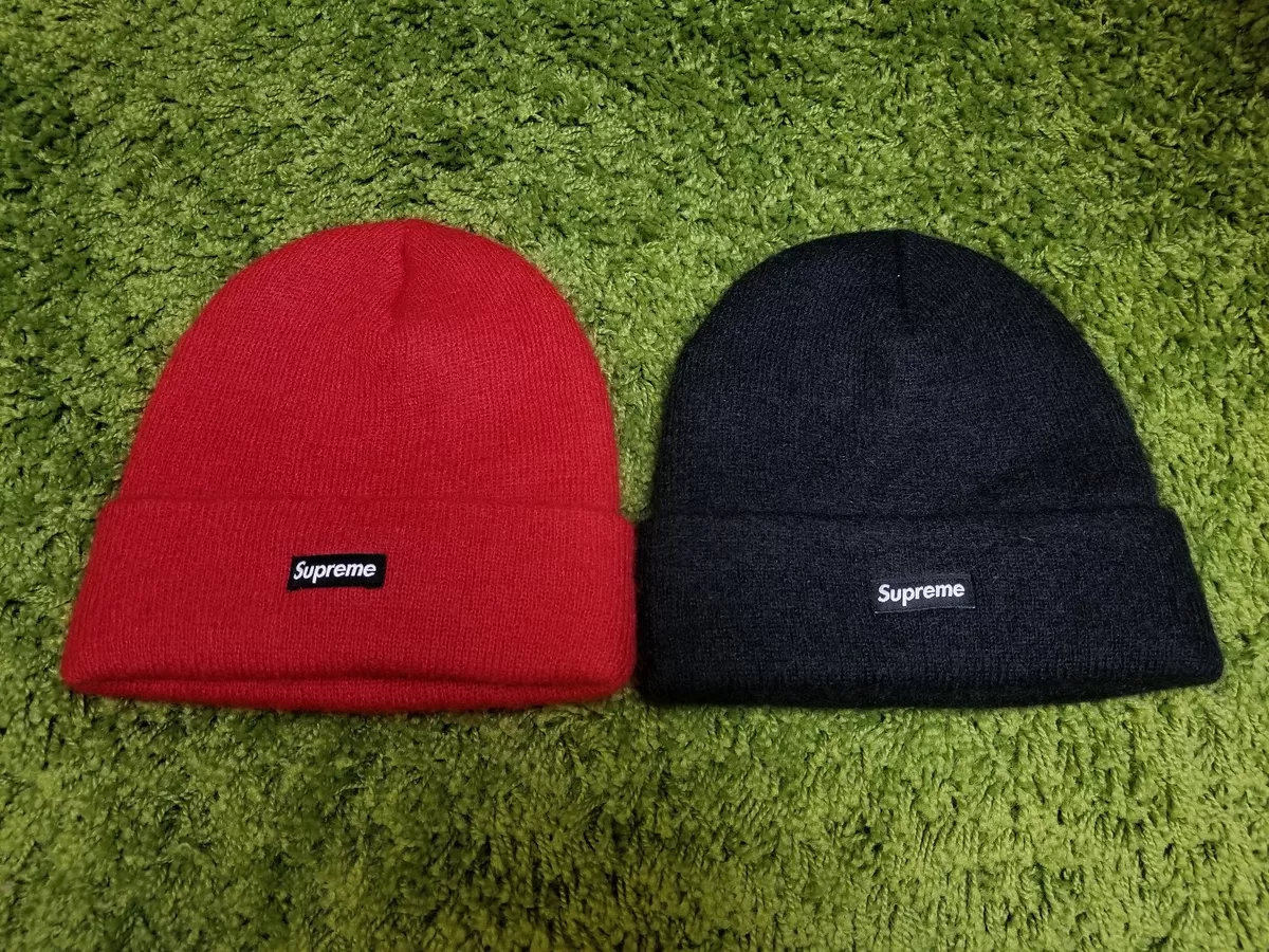 Supreme F/W 2017 Mohair Beanie (Red Black)