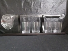 The Wine Savant - Golf Club Shape Whiskey Decanter With 4 Liquor Glasses