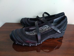 sketchers for women leather