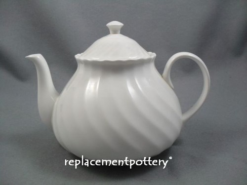 Wedgwood Candlelight Teapot - Large - 第 1/1 張圖片