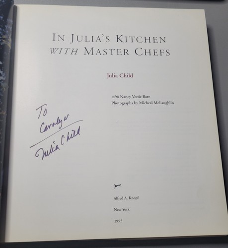 Julia Kind Autogramm signed Buch "In Julias Küche mit Meisterköchen 1. - Bild 2 von 3