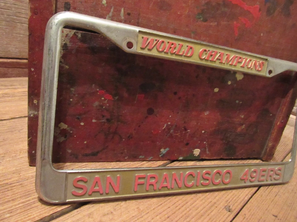 Vintage WORLD CHAMPIONS SAN FRANCISCO 49ERS Metal License Frame - Image 3 of 4