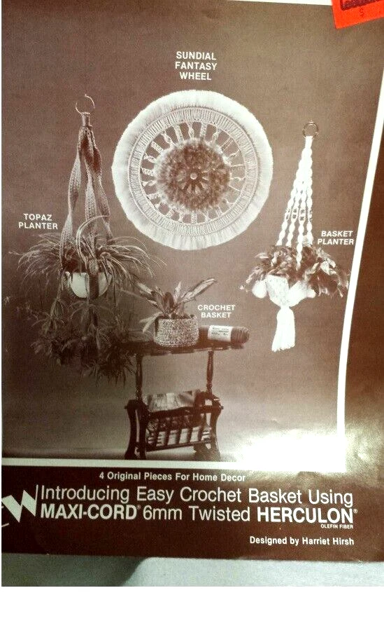 Lot/ Vtg Macramé Pattern Craft Booklets (2) Old Standby, Macrame Design Showcase - Image 3 of 4