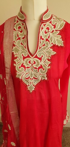 Women clothes Eid/party wear suit Largesize. Embroidereddresswithstoneswork - Picture 8 of 11