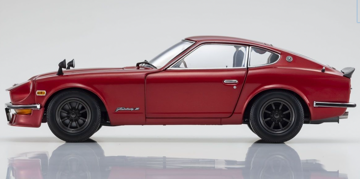 すのチル　９＋1 1/18 Kyosho NISSAN Fairlady Z-L ( 240 Z ) S30 Red Metallic
