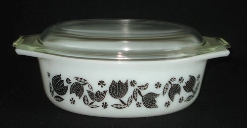 PYREX - 1 1/2 QT. - #043 Black on White BLACK TULIP Decorator Casserole & Lid