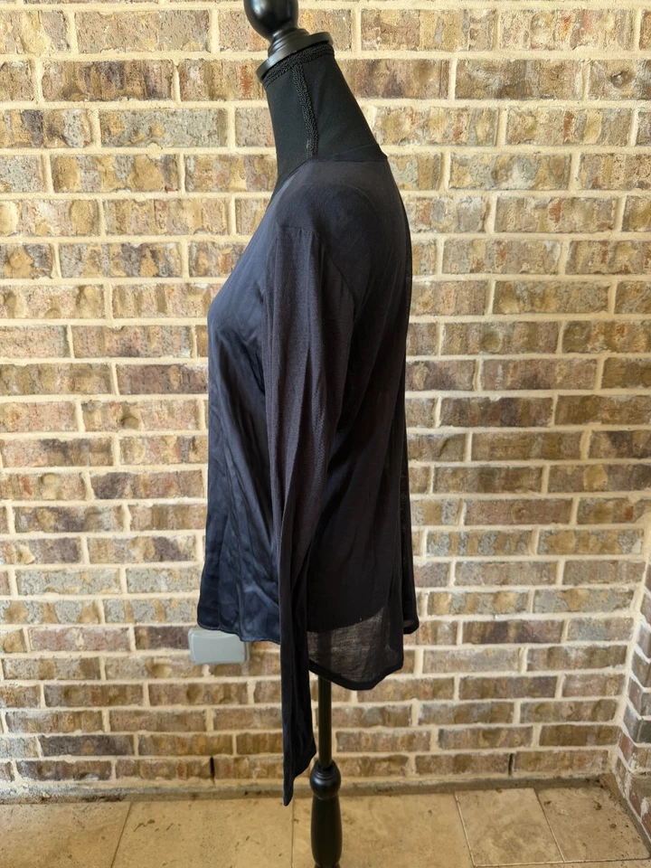 Blusa Vince Silk Popover Manga Larga Azul Marino Medio Cuello Redondo Mangas Largas Foto 3 de 4