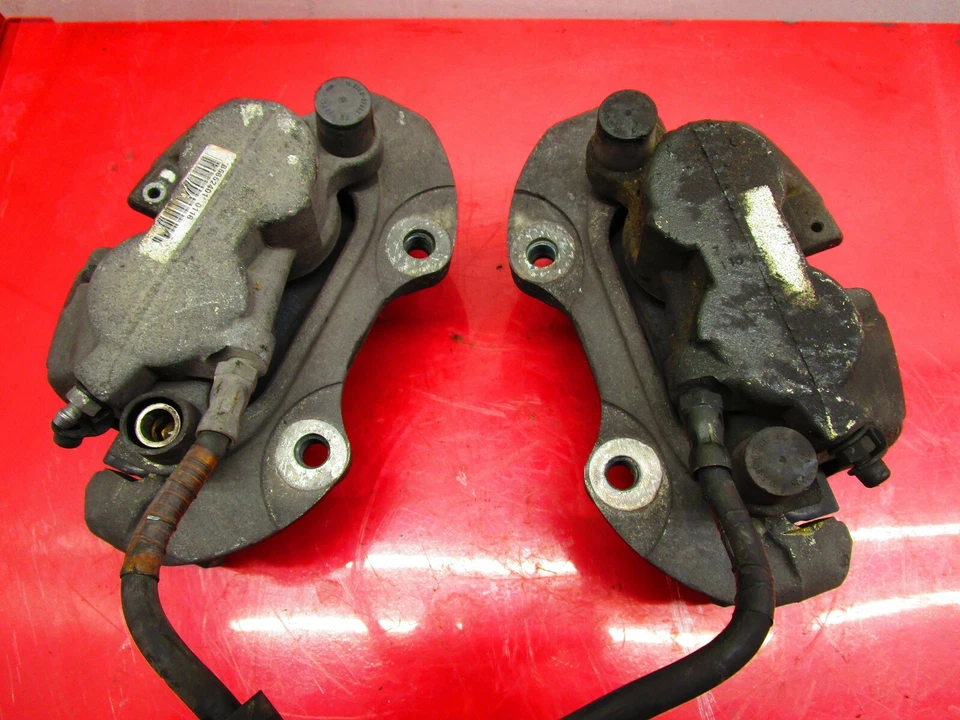 06-09 MERCEDES-BENZ W251 R CLASS CONJUNTO DE PAR DE PINÇAS DE FREIO DIANTEIRAS DIREITA E ESQUERDA FABRICANTE DE EQUIPAMENTO ORIGINAL - Imagem 4 de 4